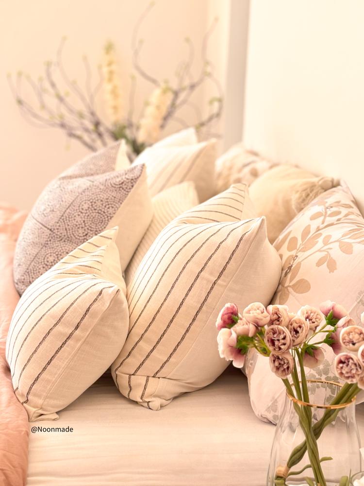 Bolka pillow cover
