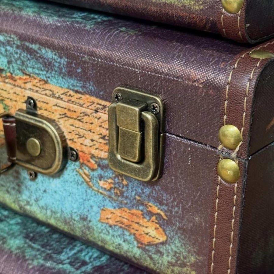 شنطة جلد Vintage Vault