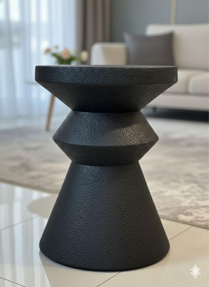 طاولة جانبية