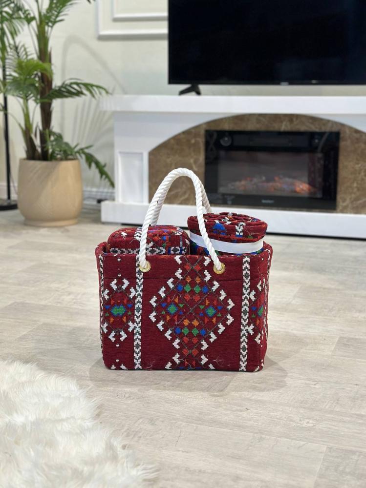 طقم تراثي مع شنطة