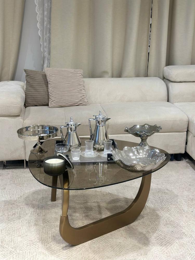 طقم طاولات سطح زجاج شفاف بني قواعد لون نحاسي