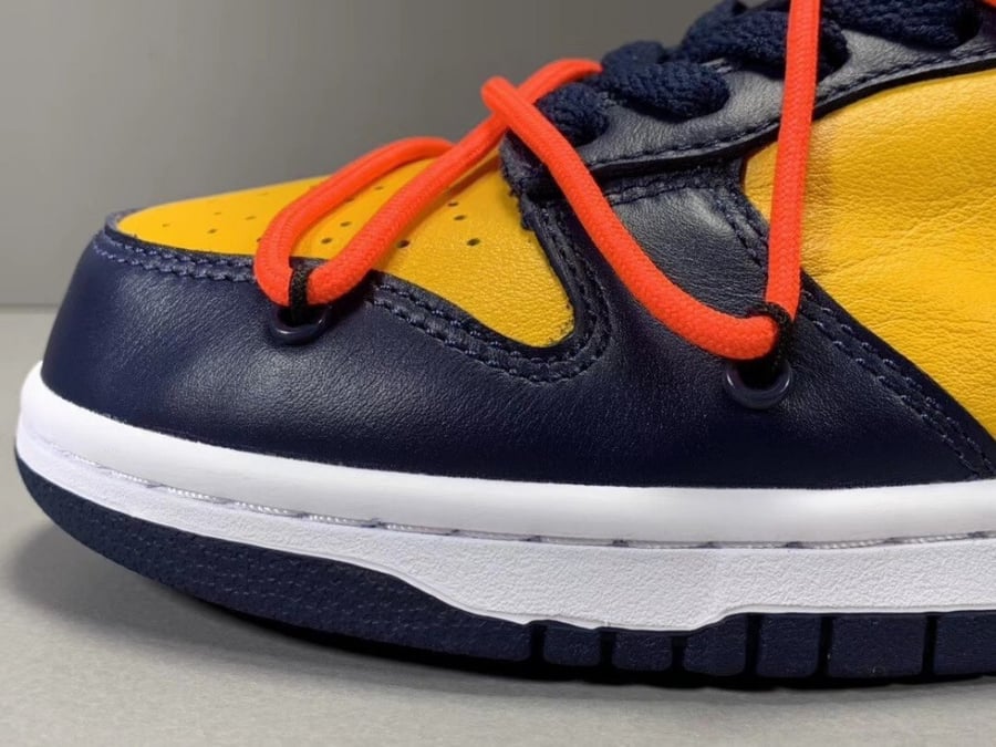 OFF-WHITE x Nike Dunk Low