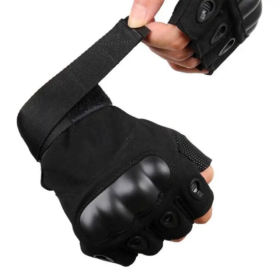 Tactical gloves suitable for outdoor sports