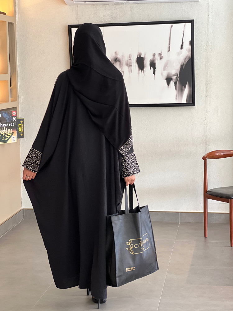 بشت تطريز بالكم