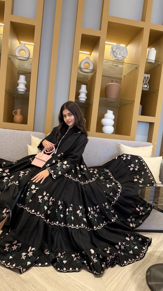 عباية سمر اسود
