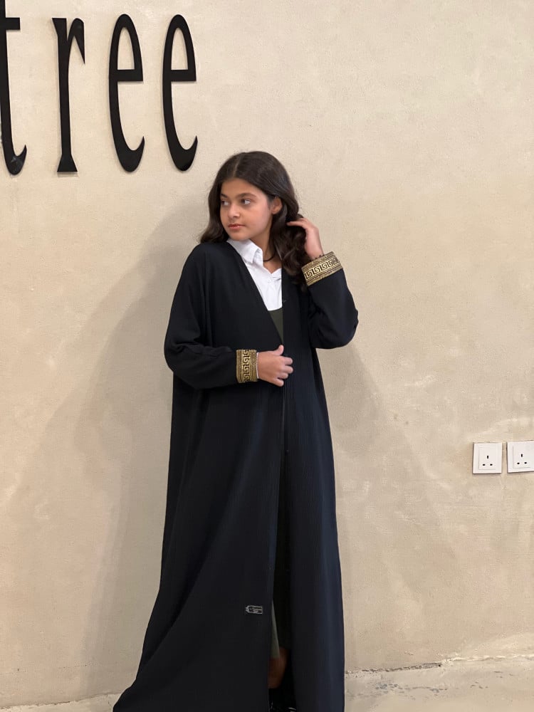 عبايات السن المحير -1