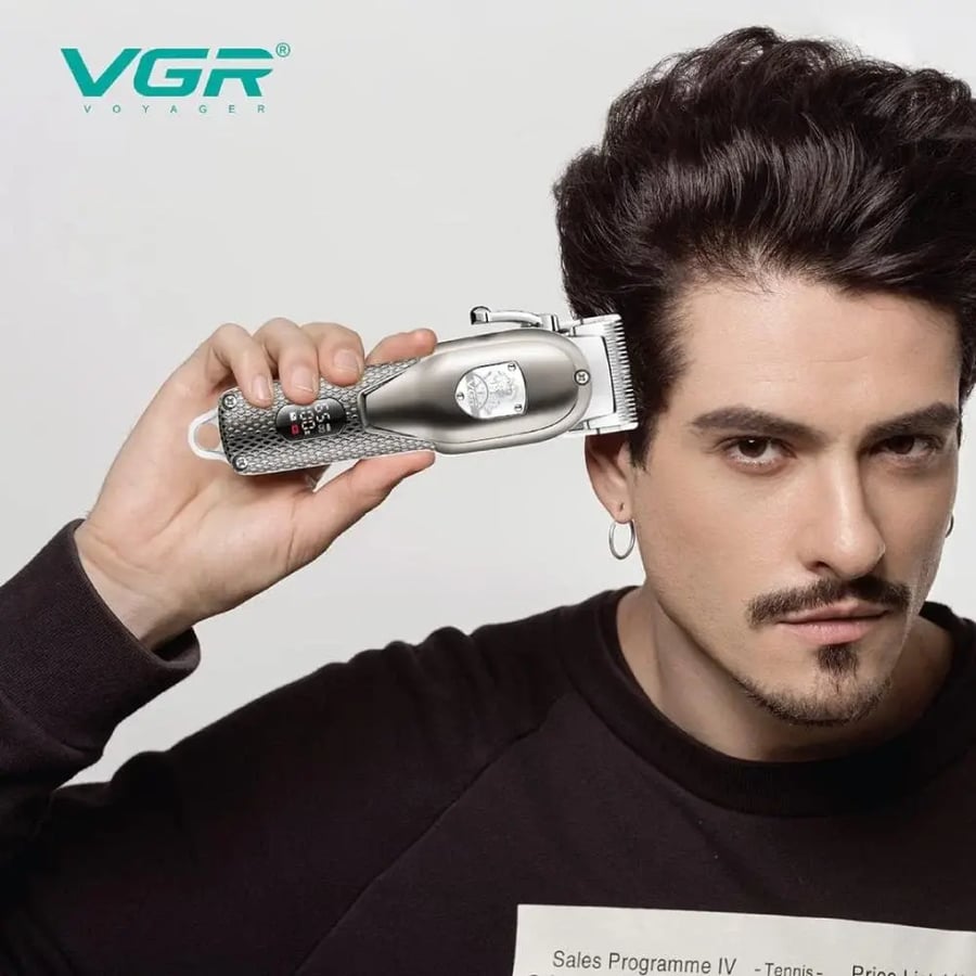 في جي آر - ماكينة قص شعر لاسلكية ببطارية 2500mAh للشعر واللحية V-276 - فضي