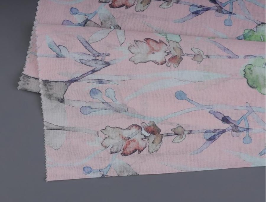 Cotton fabric with floral pattern (70000)