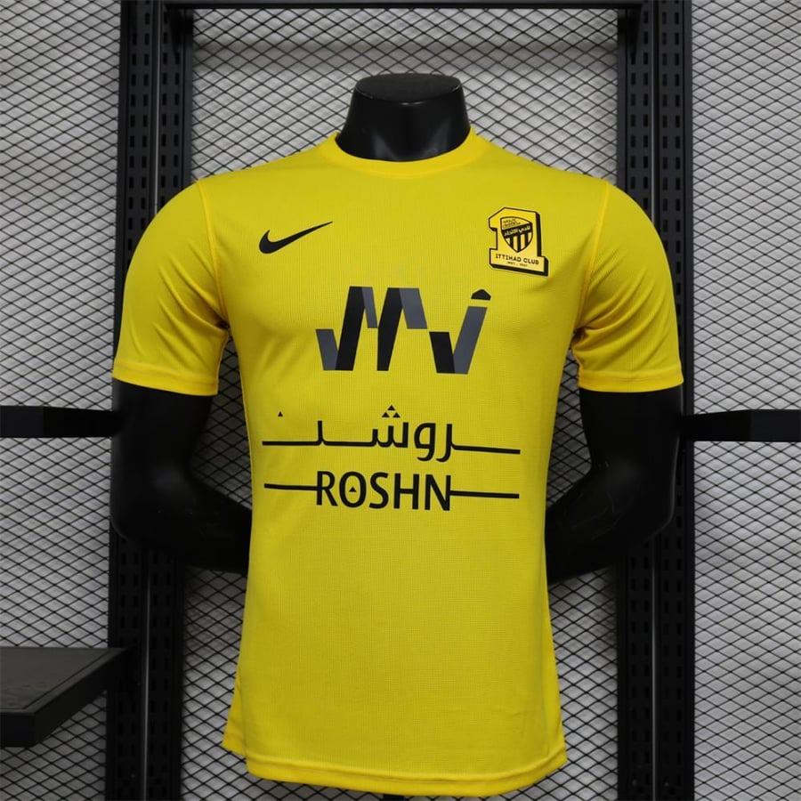 تيشيرت الاتحاد السعودي الثالث لموسم 2023-2024 اصفر من متجر لحظة تذكار