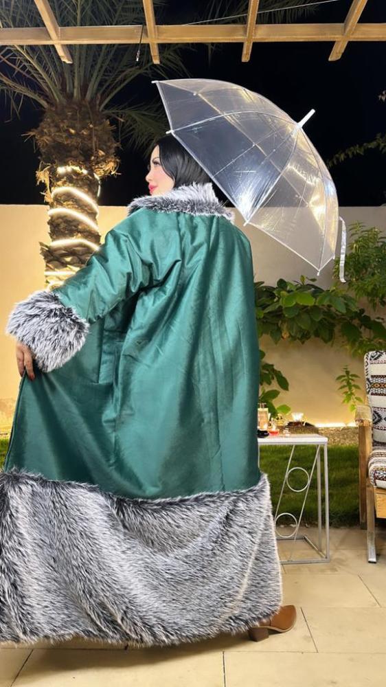 فروة نسائية ملكية فاخرة شتوية