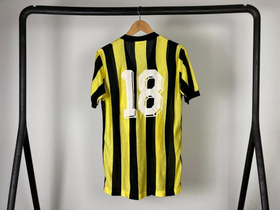 قميص الاتحاد الكلاسيكي 1988-1989 بشعار شاي ربيع الأصلي تسوق الآن