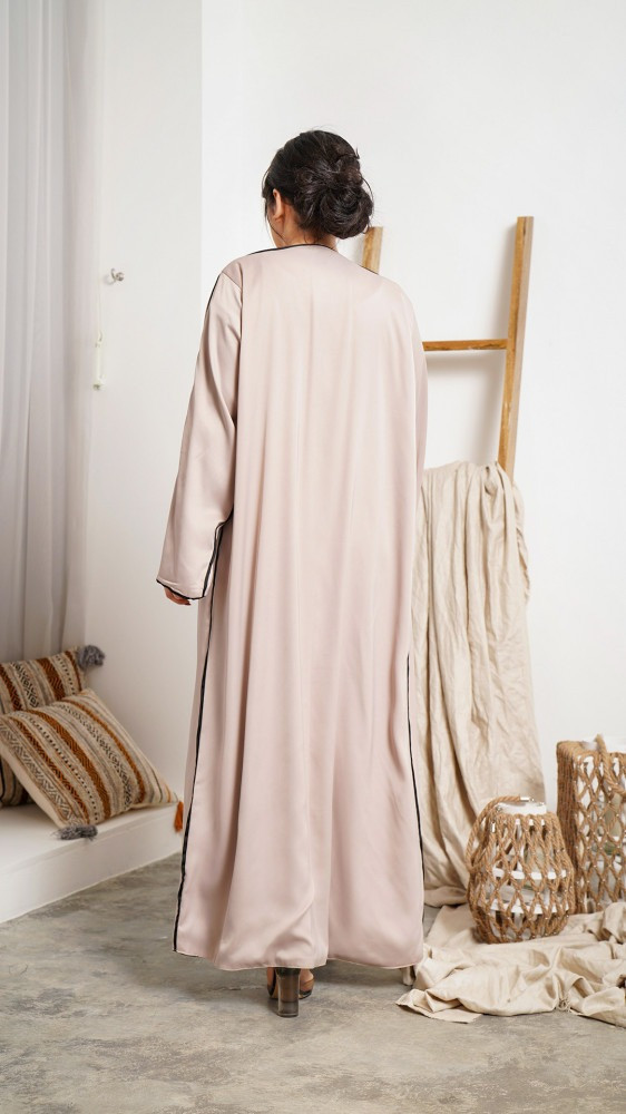 عباية وجهين