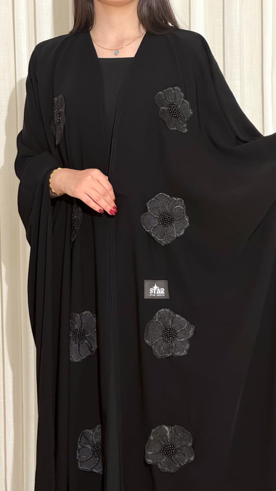 Qatari abaya