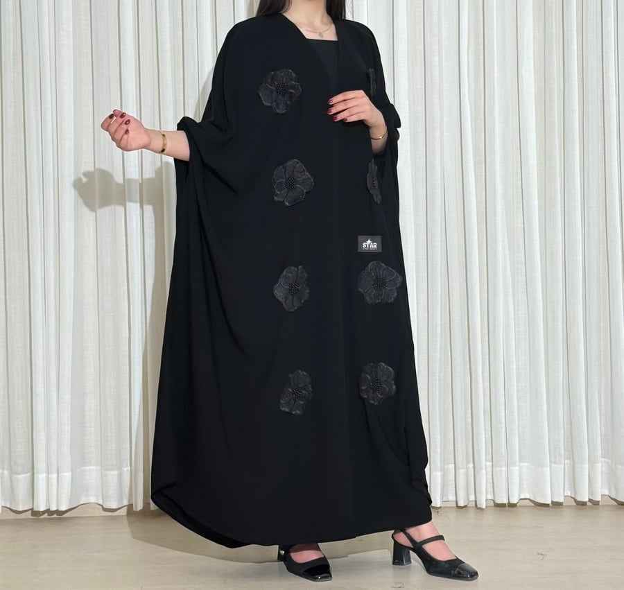 Qatari abaya