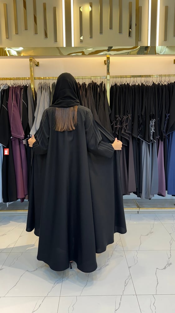 عباية غدير بليزر كريب الاناقة تدخيلات  كريب مقلم