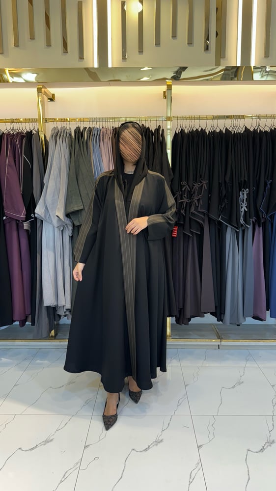 عباية غدير بليزر كريب الاناقة تدخيلات  كريب مقلم