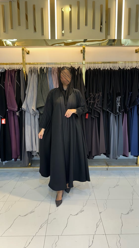عباية غدير بليزر كريب الاناقة تدخيلات  كريب مقلم