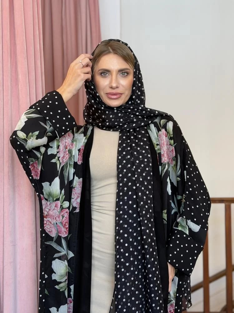 عباية شيفون مشجرة  منقطة من الخلف