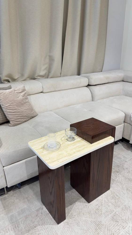 7-piece hospitality table set