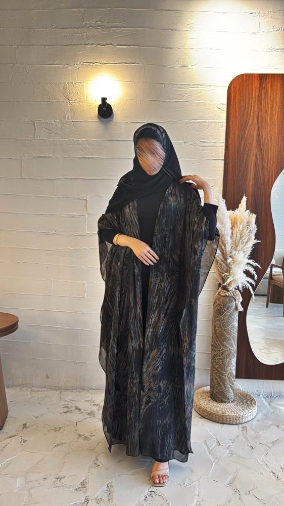 عبايه مموجه