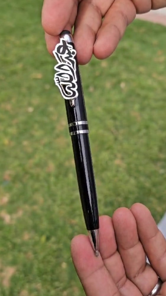 A pen padded with the name, gold-plated