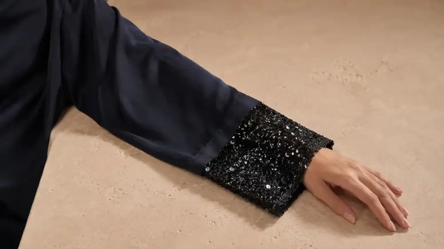 عباية لورين