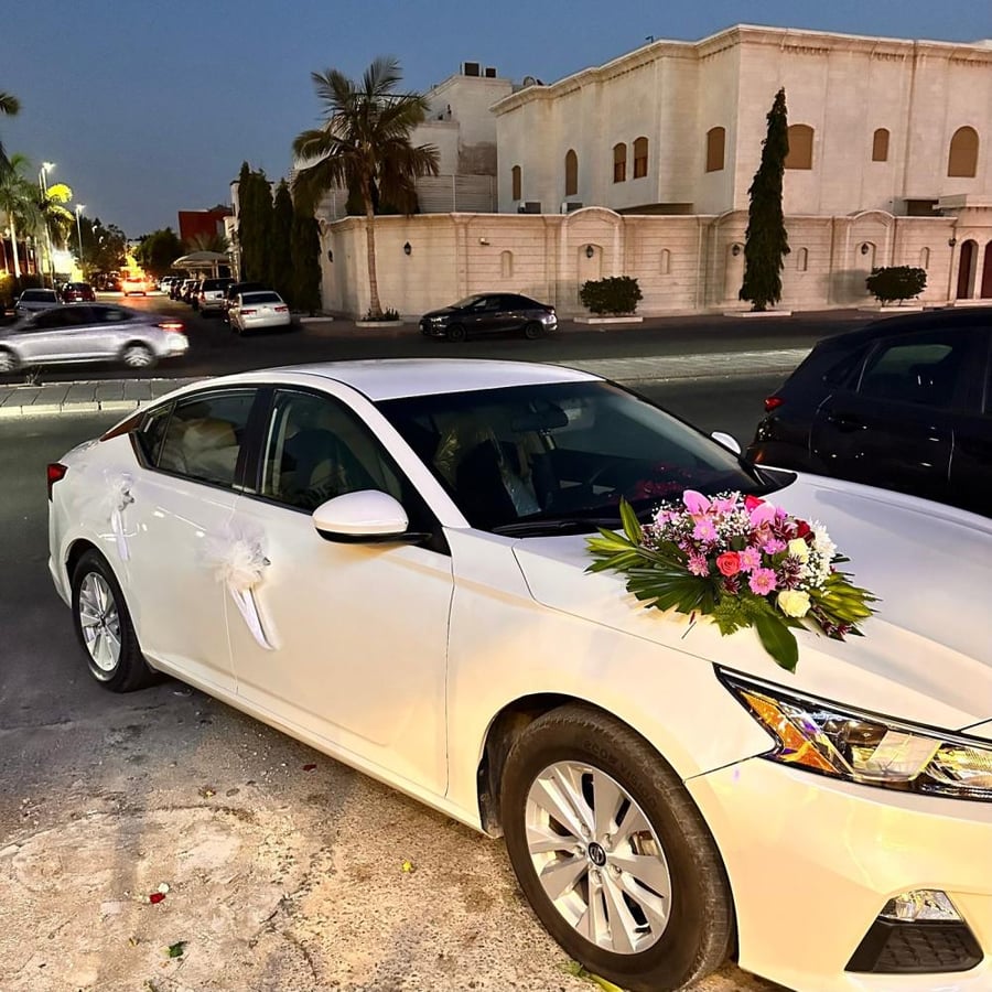 تشريع سيارة وردية