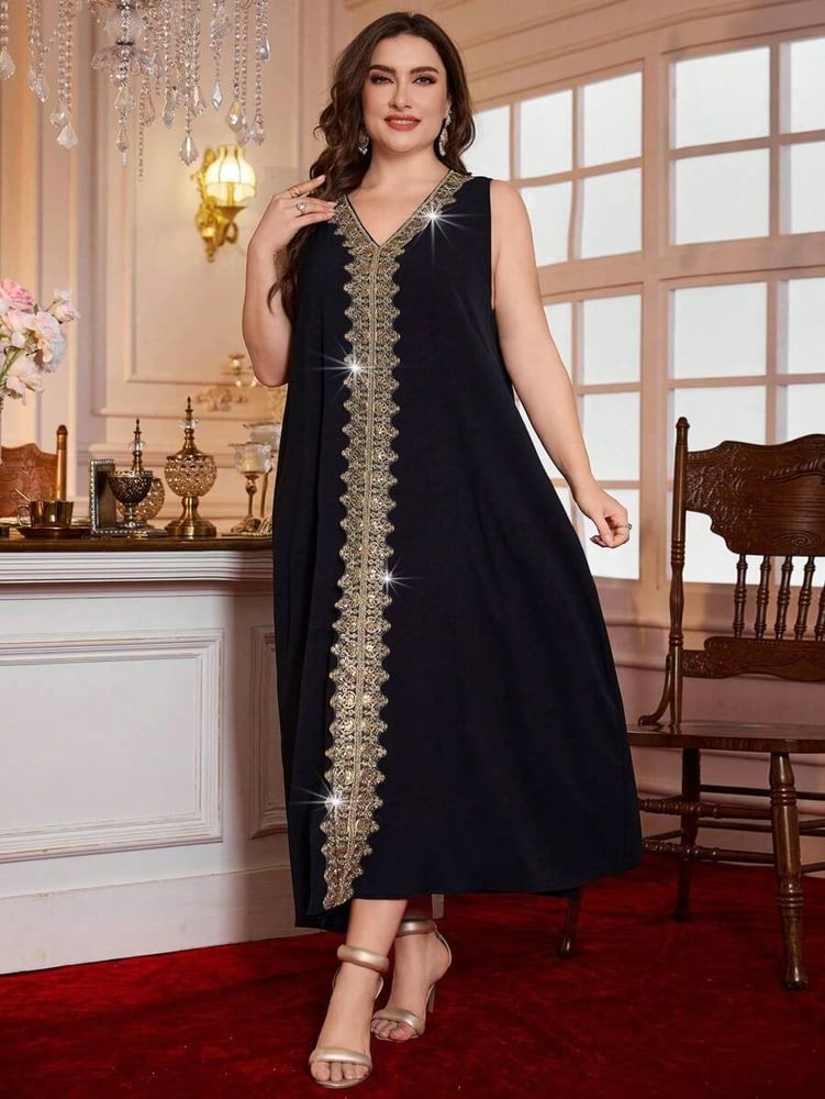 طقم قبّة وفستان عربي بأسلوب دبي (مقاس كبير)