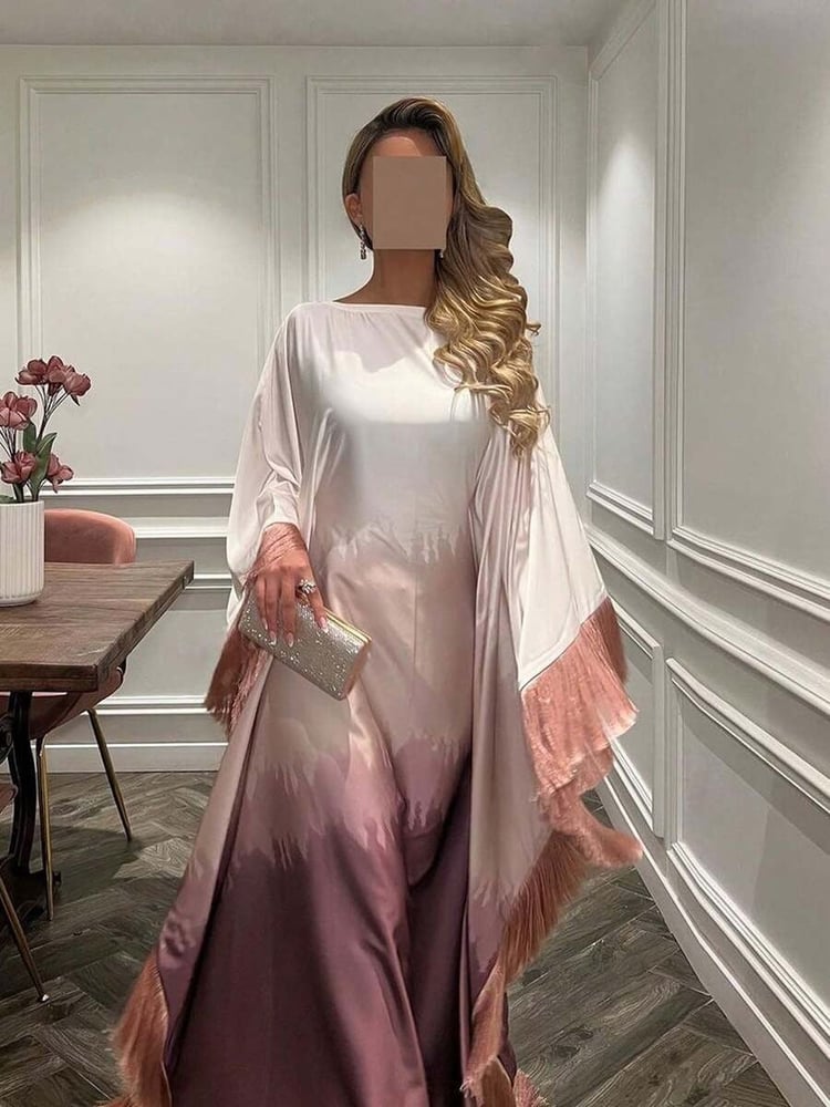 فستان نسائي بملمس حريري