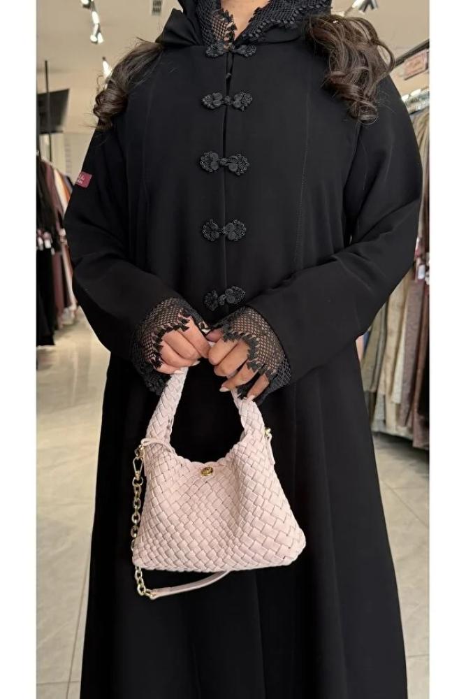 عباية فاحرة بقماش كريب ملكي
