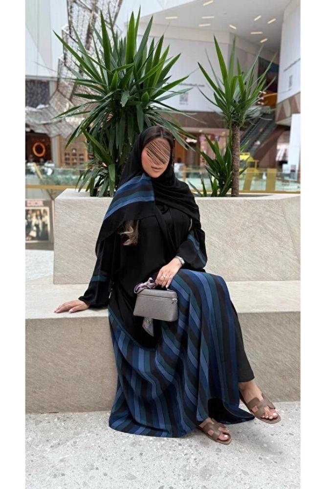 عبايه نص بشت