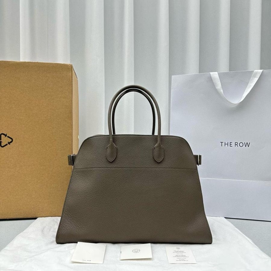 شنطة نسائية The Row