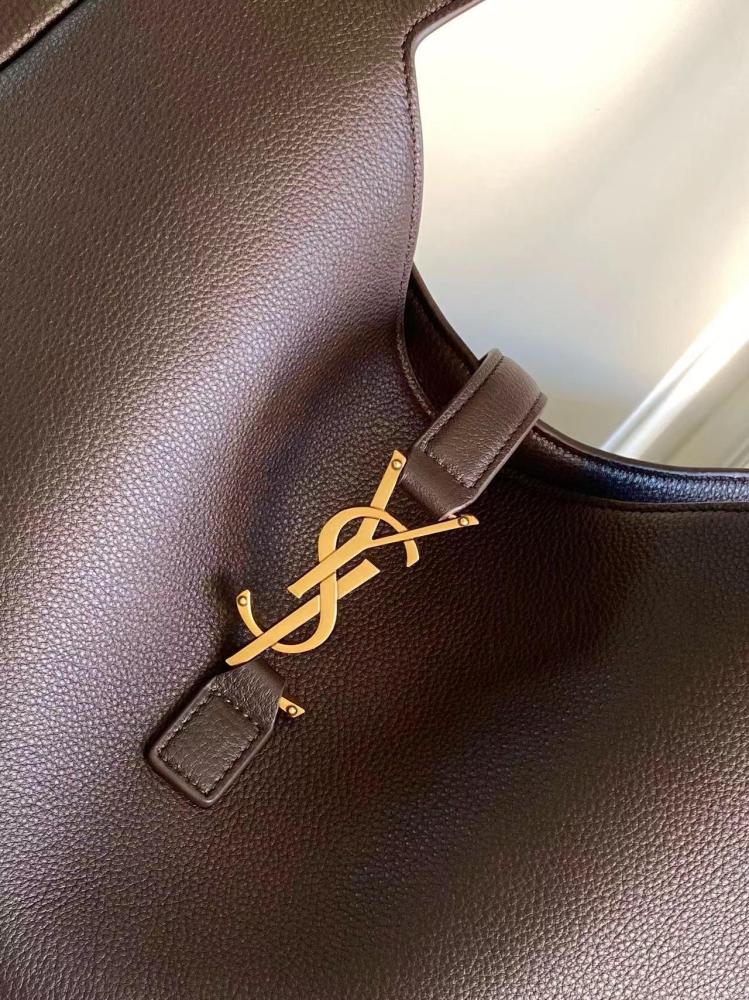 Saint Laurent Women's Le 5 À 7 Bea In Grained Leather