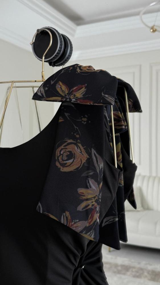 Faten dress