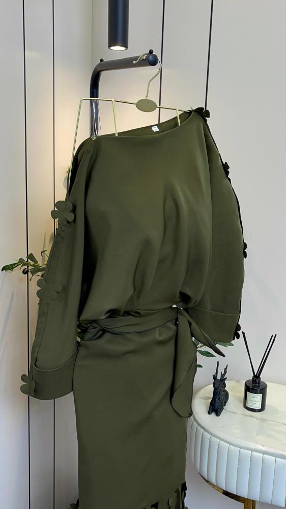 Asinat dress