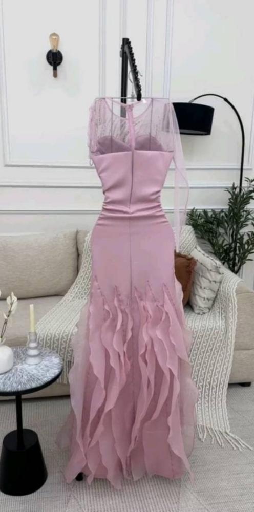 Evening dress with pendants