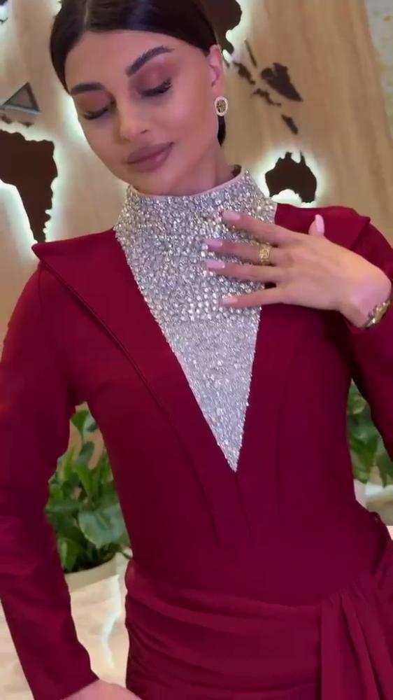 The dress is Lameera RA1000