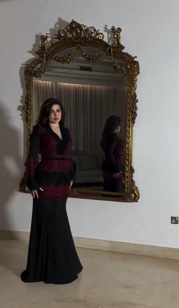 الفستان