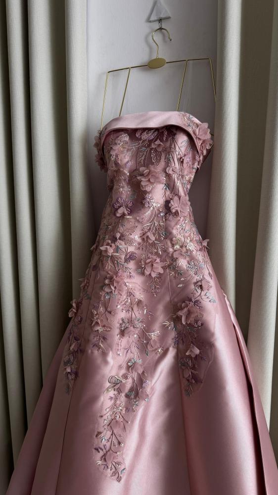 Elegant evening dress, original