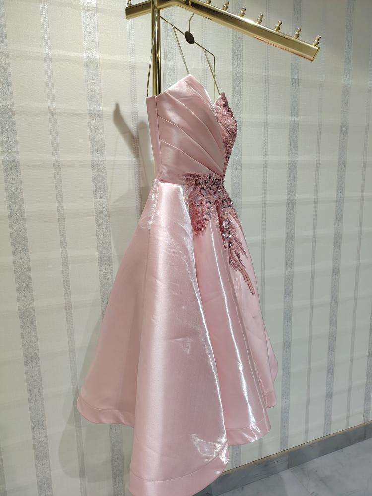 Short dress with cost
