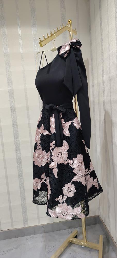 Soft Barbie dress with lace