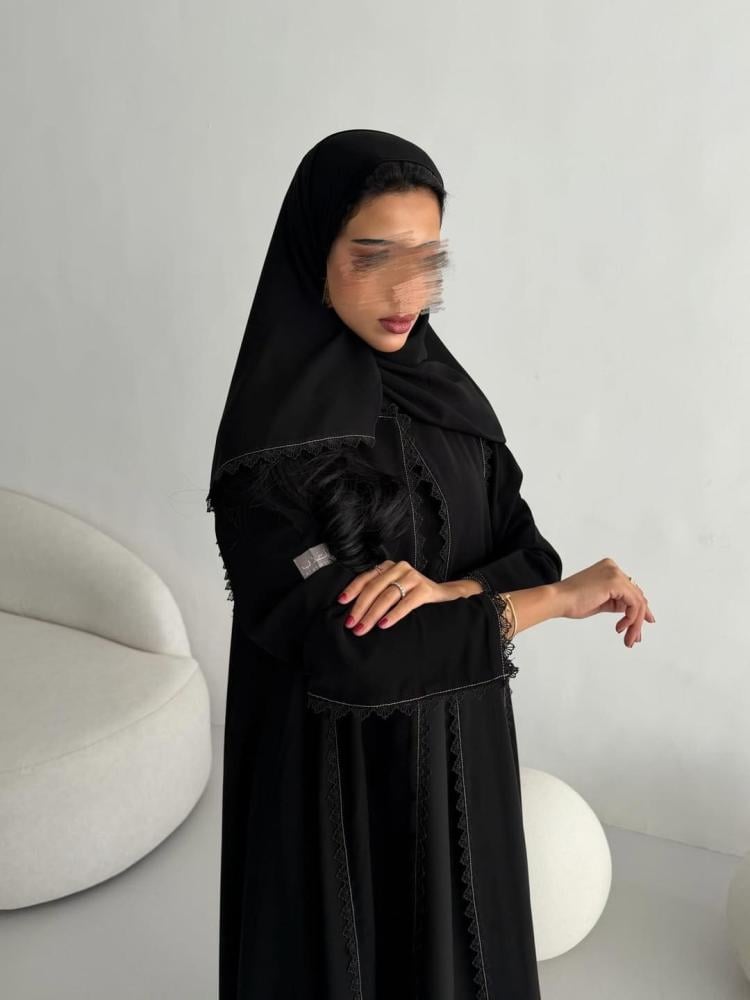 عباية لافينا