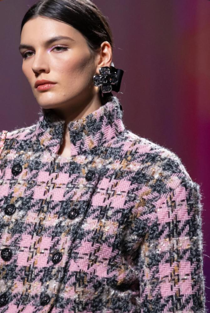CHANEL PINK TWEED JACKET