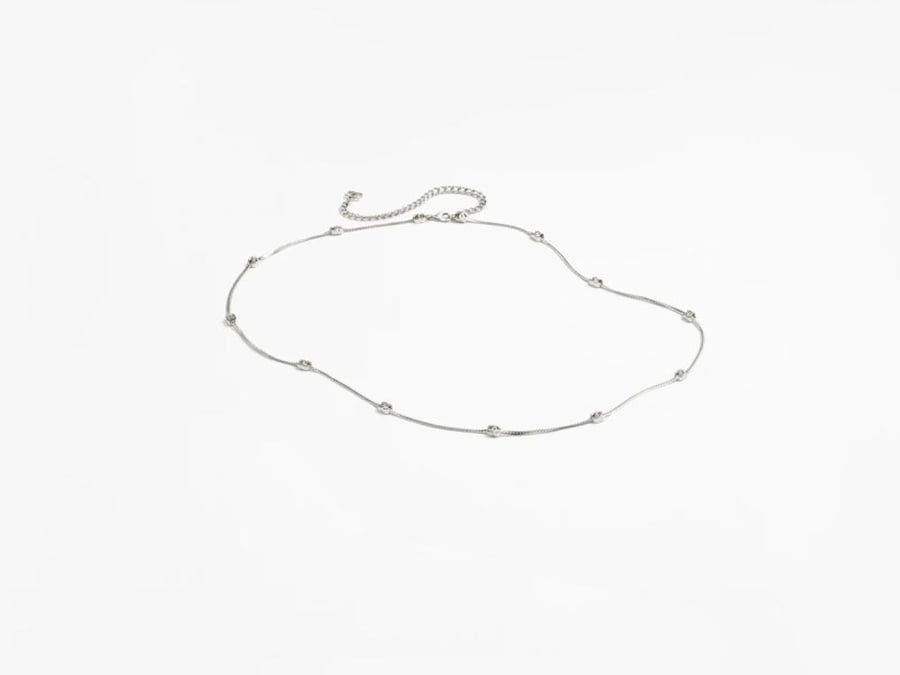 2024 قلادة شانيل طويلة معدن فضي  CHANEL LONG SILVER NECKLACE