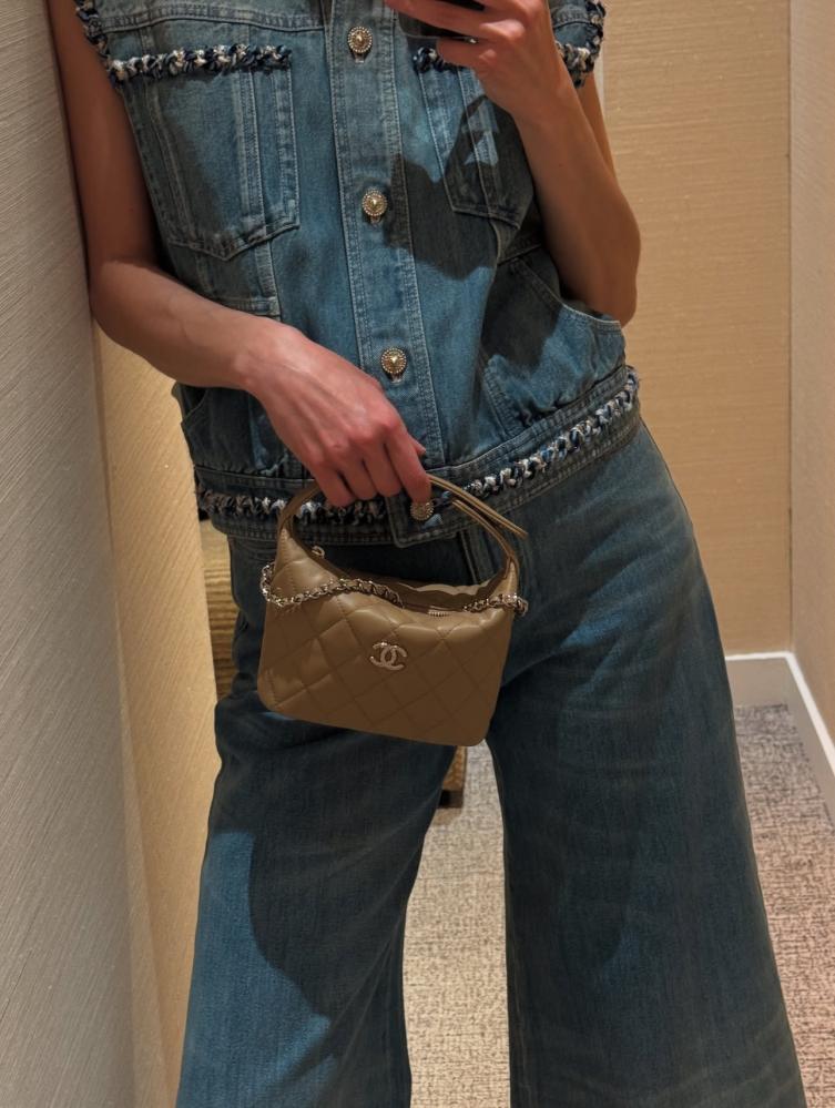 2025 جيليه شانيل دينم أزرق جاكيت CHANEL Blue Denim jacket vest