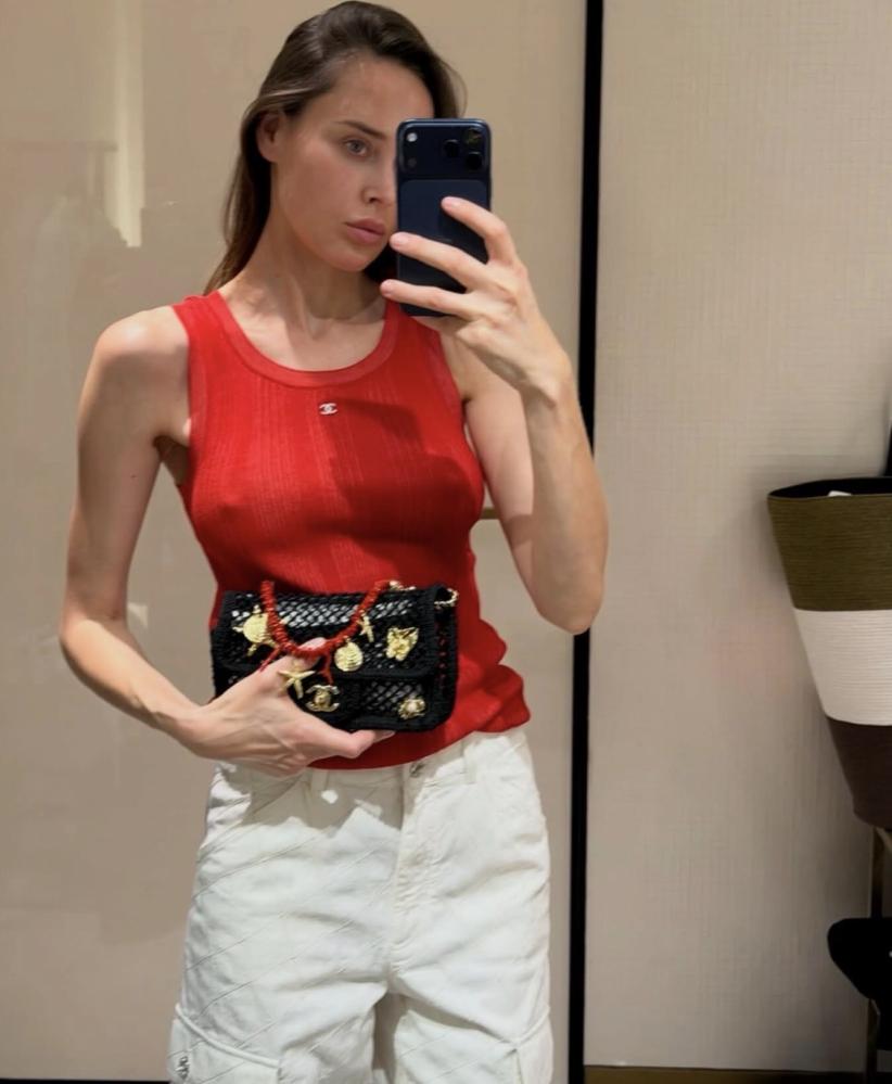 2026 red CHANEL COCO BEACH TANK TOP قميص شانيل تانك أحمر