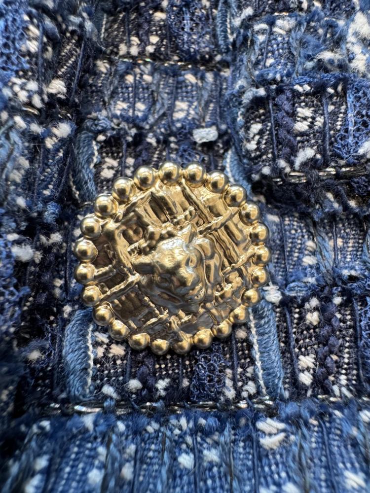 2025 Chanel tweed jacket  سترة شانيل جاكيت تويد كحلي