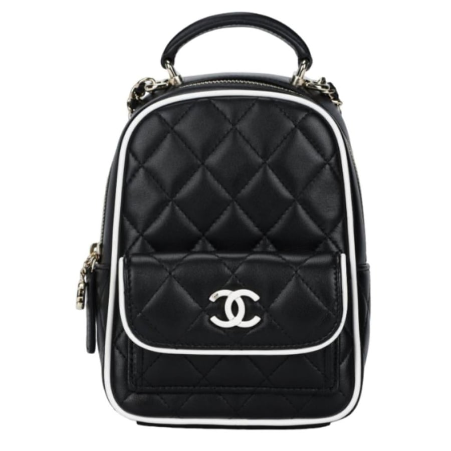 CHANEL BLACK BACKPACK  حقيبة شانيل ظهر أسود بإطار أبيض