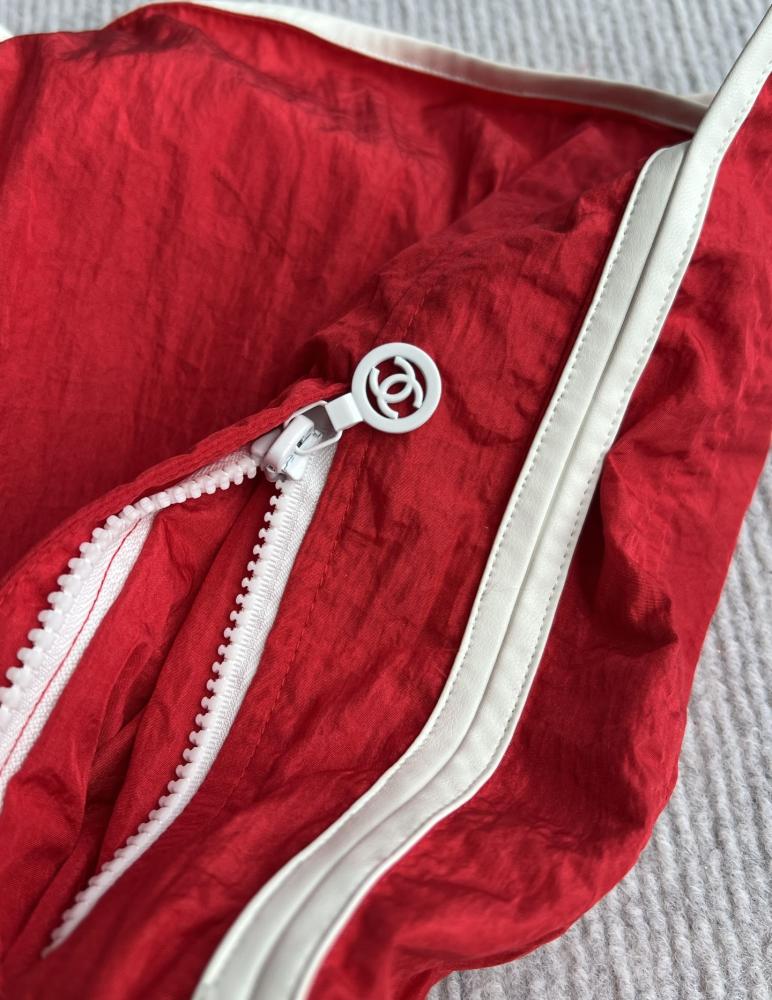 2026 شورت شانيل خفيف رياضي أحمر Chanel summer sport red shorts