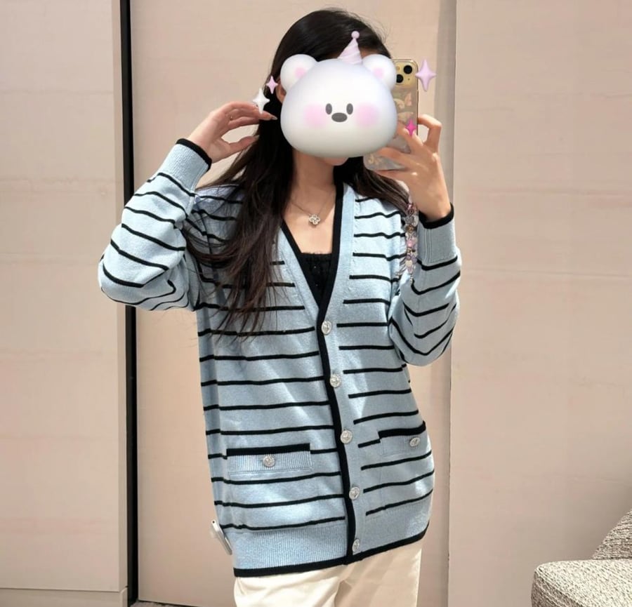 Chanel blue black lines cashmere cardigan شانيل  كارديجان كشمير أزرق